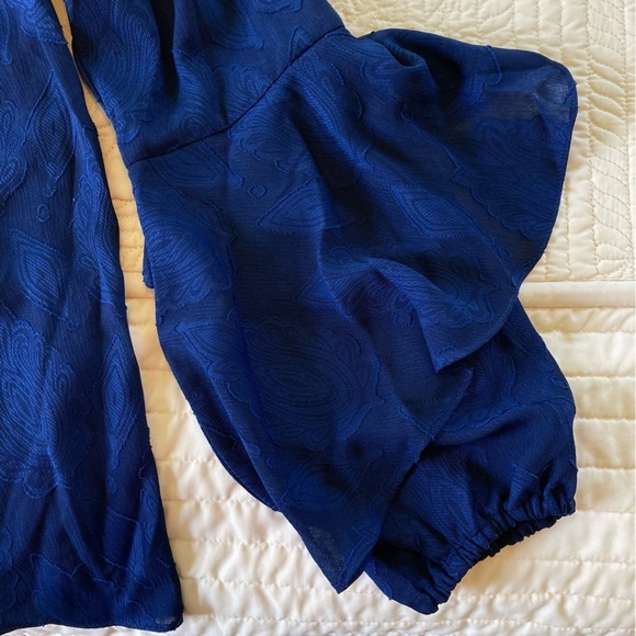 MICHAEL Michael Kors Navy Blue Leaf Jacquard Off-The-Shoulder Blouse (Size L) - Picture 10 of 16